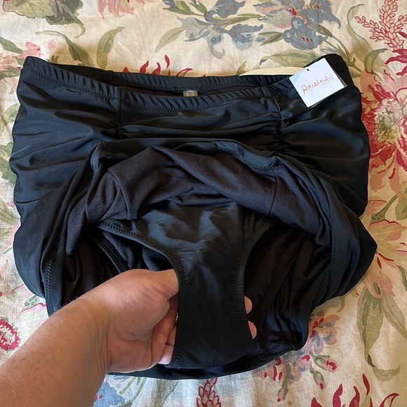 RAISINS CURVE Size 16W PinUp Girl Ruched Swim Skirt Stretch Sexy Slim $119 NEW - Picture 13 of 16